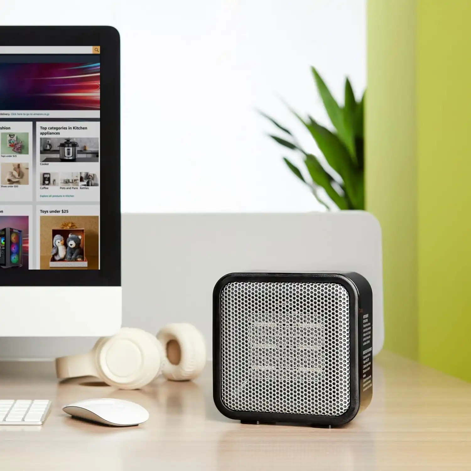 Amazon Basics Ceramic Space Heater, Mini Heater for Office Desk, Portable Tent Heater for Camping (Indoor Use), 500 W, With Tip-Over Protection, Lightweight (1.4 LBS),